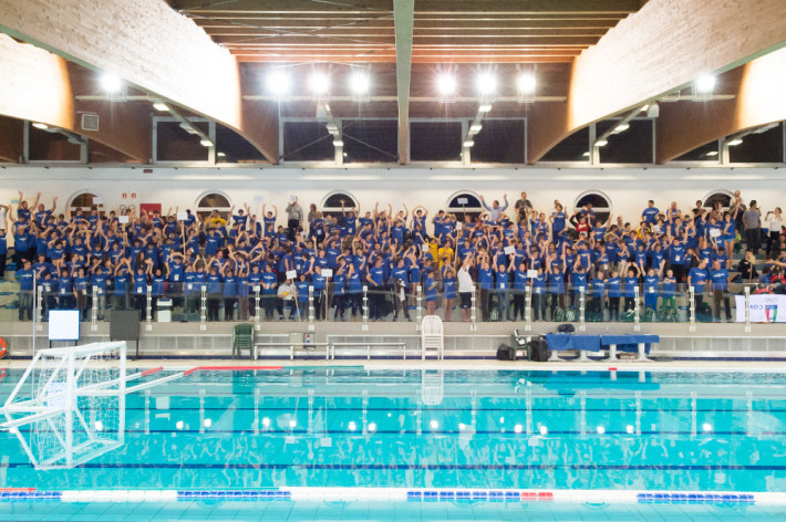 The crowd today in the olympic pool (image DeepBueMedia)